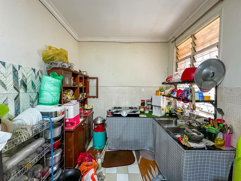 1-storey Terraced House for Sale in Taman Pinggiran Bayu (Mantin) - Muhammad Zhariff Nasharudin - Kitchen - PropertyGuru.com.my