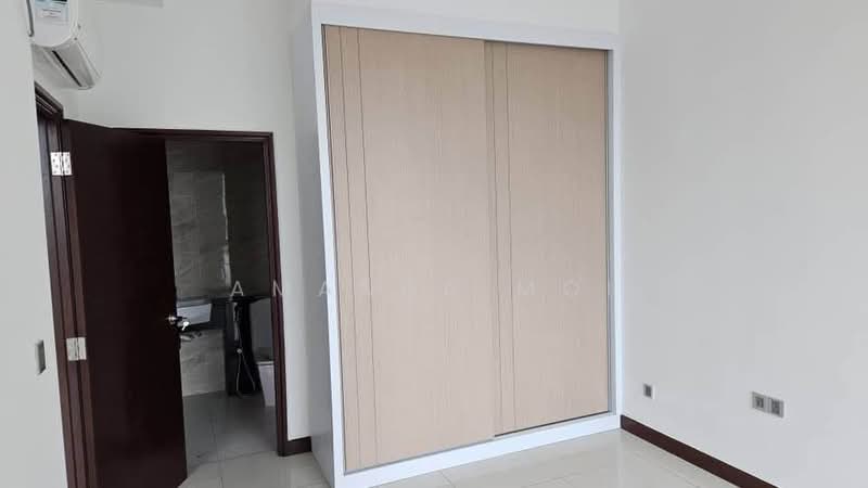 Service Residence for Rent at Paragon Suites @ CIQ - Amanda Moi - Bathroom - PropertyGuru.com.my