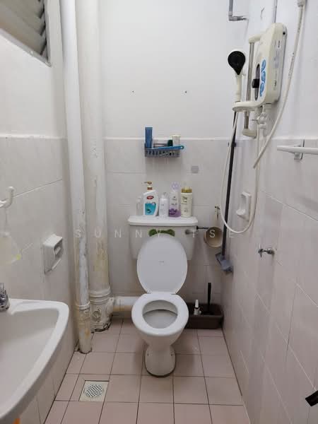 Apartment for Sale at Nipah Emas - Sunny Tse - Bathroom - PropertyGuru.com.my