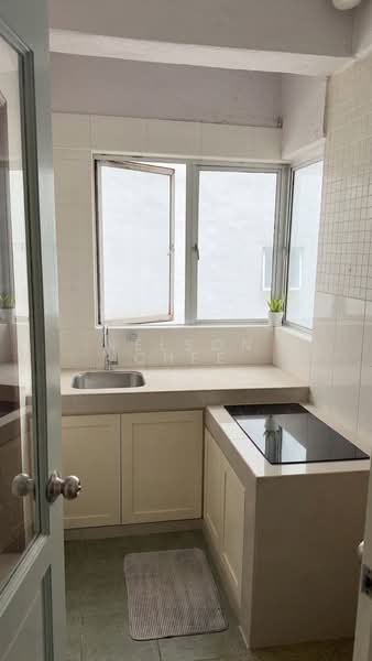 Kondominium untuk Dijual di The Boulevard - Nelson Chee - Kitchen - PropertyGuru.com.my