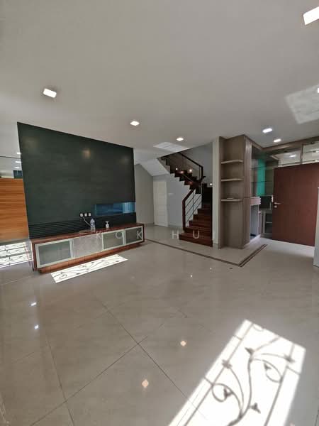 Cluster House for Sale in Taman Adda Heights (Tebrau) - Kok Hui - Living Room - PropertyGuru.com.my