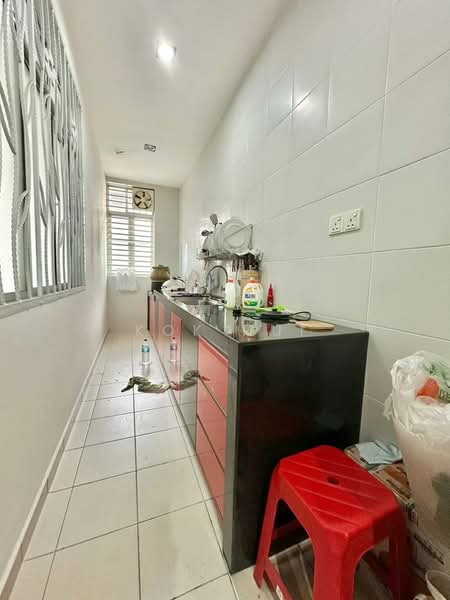 2-storey Terraced House for Sale in Setia Tropika (Johor Bahru) - Kok Hui - Kitchen - PropertyGuru.com.my