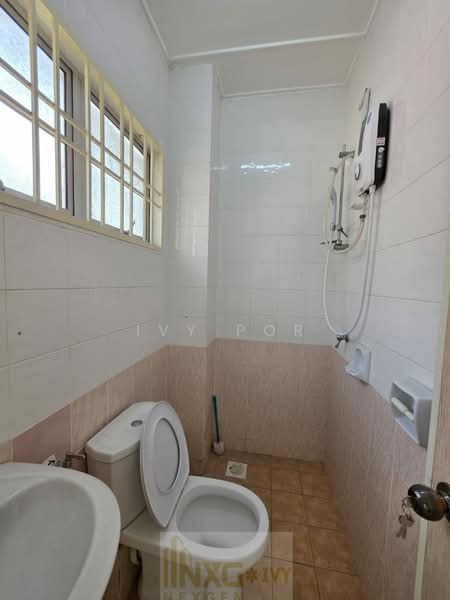 2.5-storey Terraced House for Sale in Bandar Bukit Tinggi 2 (Klang) - Ivy Por - Bathroom - PropertyGuru.com.my