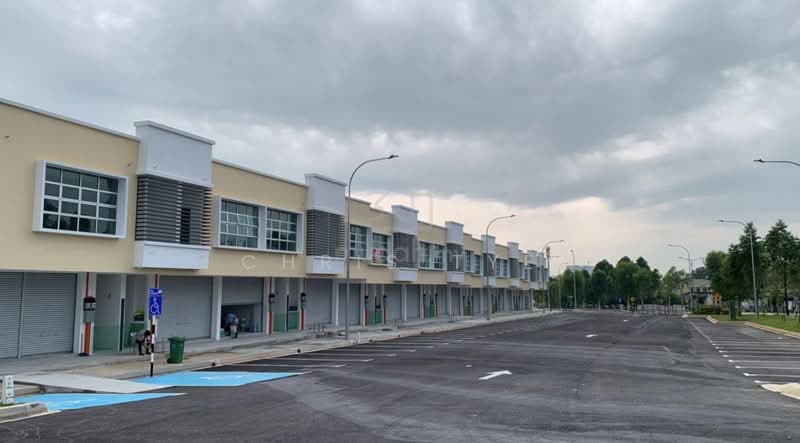 Kedai / Pejabat untuk Dijual di Kajang East (Semenyih) - Chris Tye - Exterior - PropertyGuru.com.my