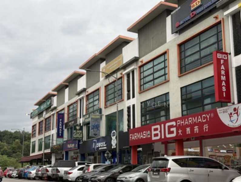 Kedai / Pejabat untuk Dijual di Kajang East (Semenyih) - Chris Tye - Exterior - PropertyGuru.com.my