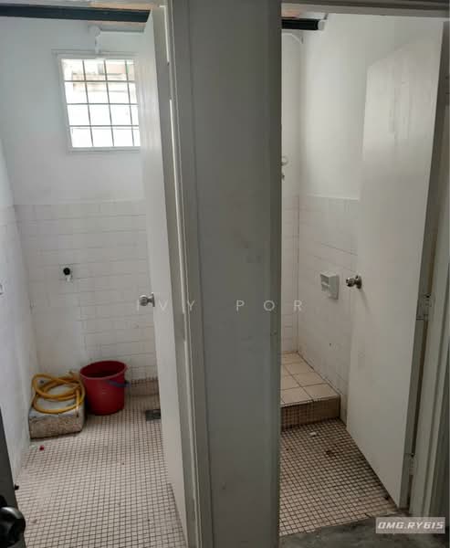 Shop for Rent in Taman Sri Andalas (Klang) - Ivy Por - Bathroom - PropertyGuru.com.my