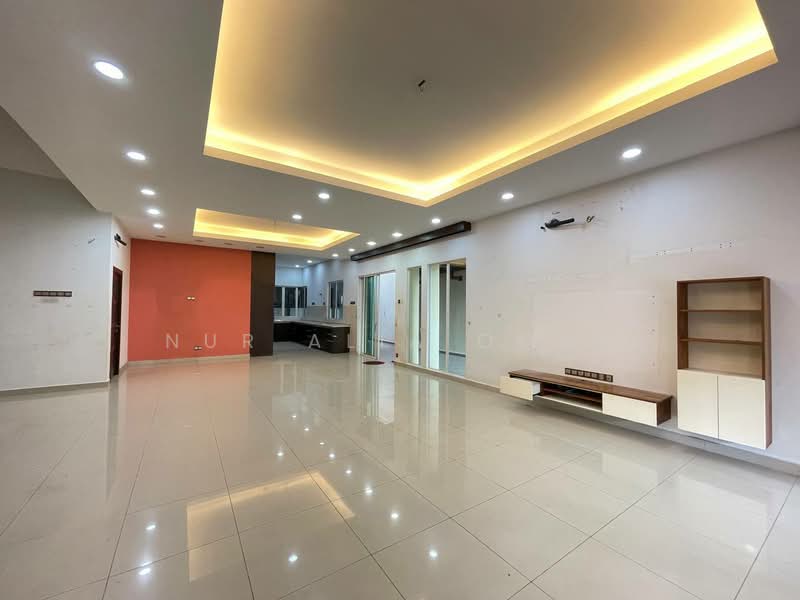 Rumah Banglo untuk Dijual di Kota Kemuning (Shah Alam) - Nur Alia Omar - Living Room - PropertyGuru.com.my