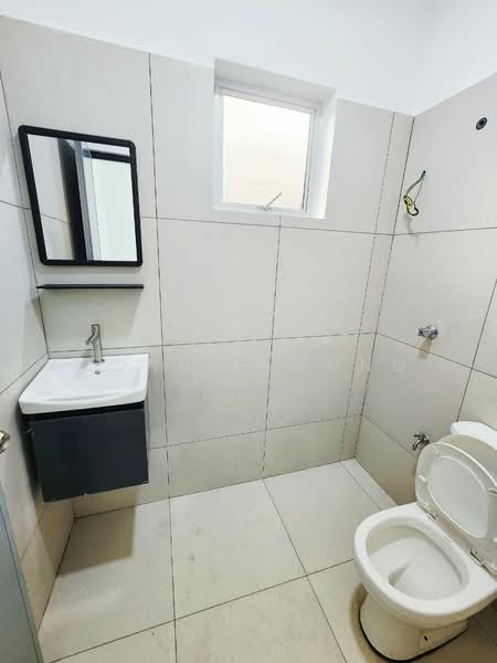 Rumah Teres 2 Tingkat untuk Dijual di Bandar Sungai Long (Selangor) - Connie Wong - Bathroom - PropertyGuru.com.my