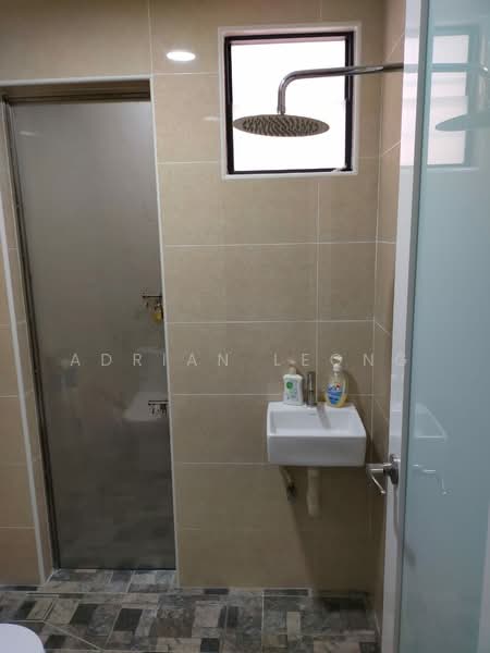 2-storey Terraced House for Sale in Jalan Klang Lama (Old Klang Road) (Kuala Lumpur) - Adrian Leong - Bathroom - PropertyGuru.com.my