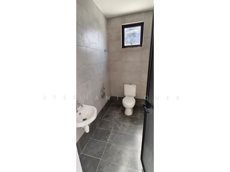Semi-D Factory for Rent in Kampung Sri Cheeding (Jenjarom) - Stephanie Quek - Bathroom - PropertyGuru.com.my