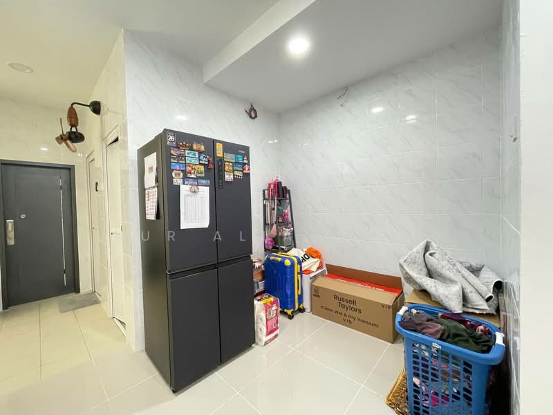 Rumah Teres 2 Tingkat untuk Dijual di Klang (Selangor) - Nur Alia Omar - Entrance - PropertyGuru.com.my