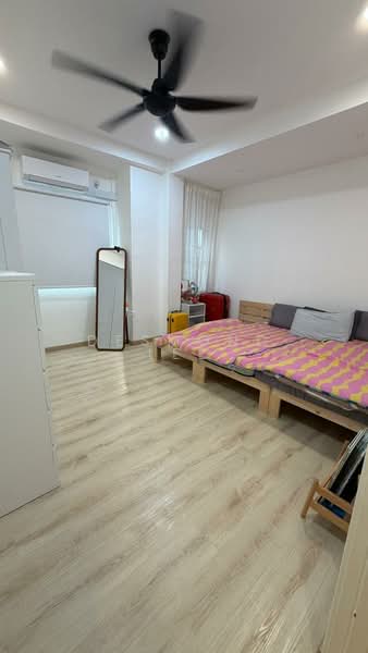 Pangsapuri untuk Dijual di Desa Skudai Apartment - Desmond Lee - Bedroom - PropertyGuru.com.my