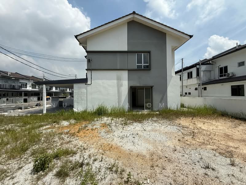 Terraced House for Sale in Kuala Selangor (Selangor) - Nur Alia Omar - Exterior - PropertyGuru.com.my