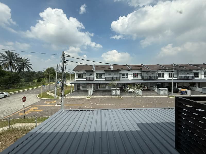 Terraced House for Sale in Kuala Selangor (Selangor) - Nur Alia Omar - Exterior - PropertyGuru.com.my