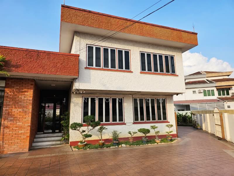 Bungalow for Sale in Ipoh (Perak) - Jenson Low - Exterior - PropertyGuru.com.my
