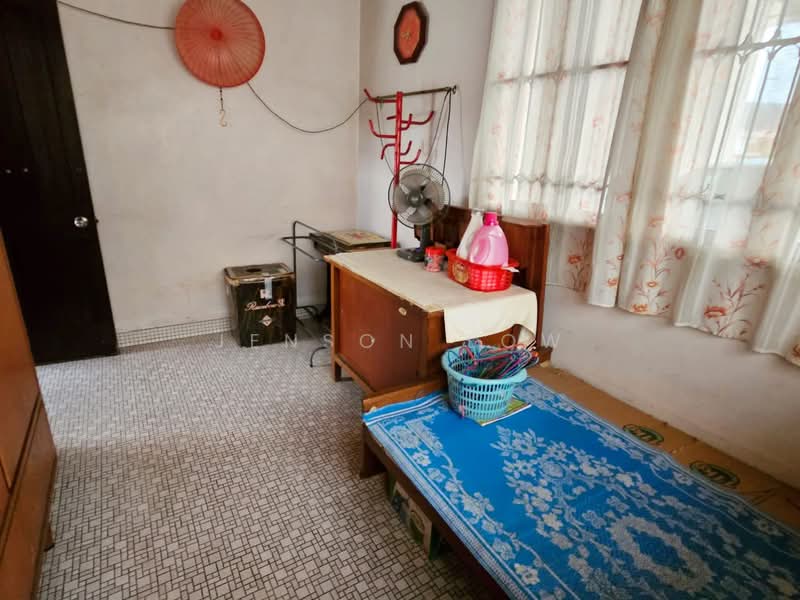 Bungalow for Sale in Ipoh (Perak) - Jenson Low - Bedroom - PropertyGuru.com.my