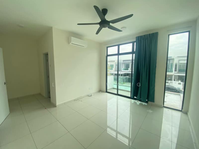 2-storey Terraced House for Rent in Taman Sutera Utama (Skudai) - Lucas Wong - Living Room - PropertyGuru.com.my