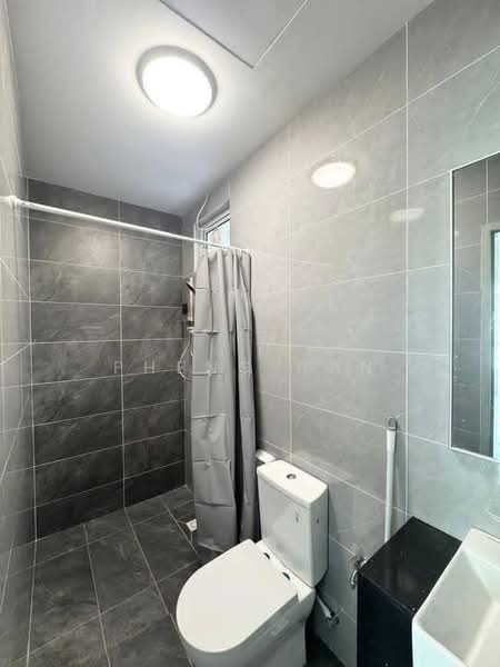 Kondominium untuk Disewa di Lucerne Residences - Pheng Han - Bathroom - PropertyGuru.com.my