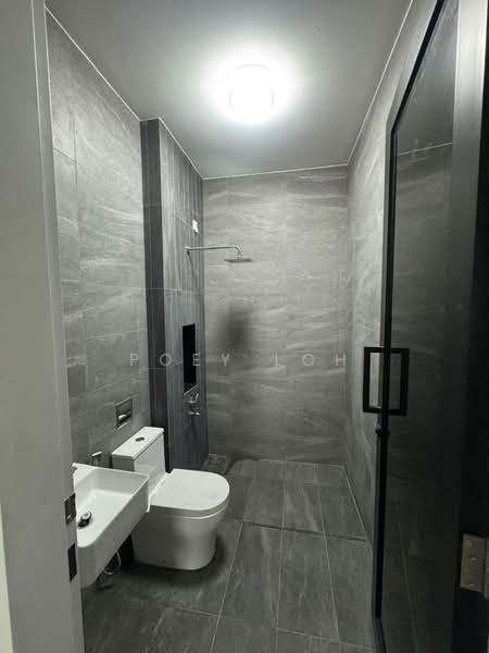 Semi-Detached House for Rent in Setia Tropika (Johor Bahru) - Poey Loh - Bathroom - PropertyGuru.com.my