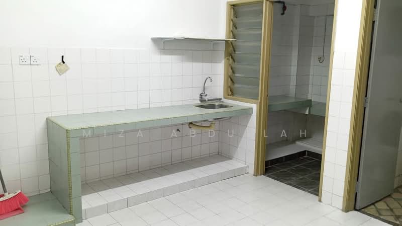 Apartment for Rent at Aman Satu - Miza Abdullah - Kitchen - PropertyGuru.com.my