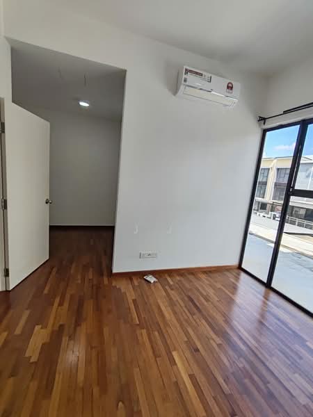 Rumah Teres untuk Dijual di Setia Utama (Setia Alam) - J J - Interior - PropertyGuru.com.my