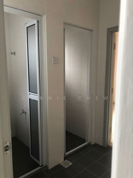 2-storey Terraced House for Sale in Sungai Buloh (Selangor) - Connie Chew - Bathroom - PropertyGuru.com.my