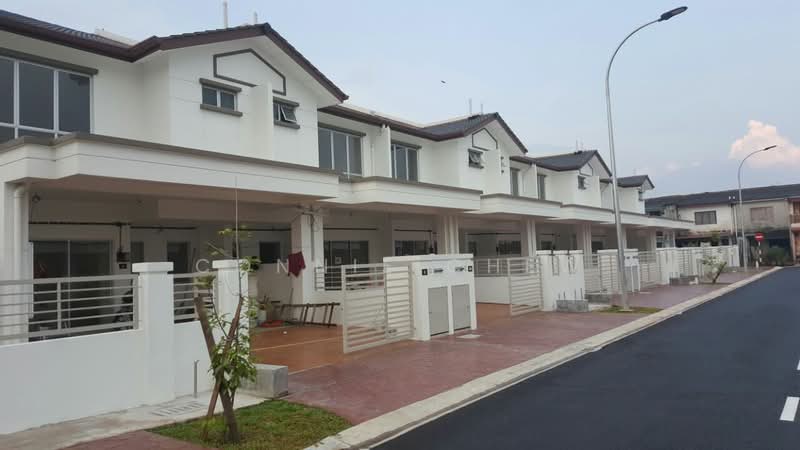 2-storey Terraced House for Sale in Sungai Buloh (Selangor) - Connie Chew - Exterior - PropertyGuru.com.my