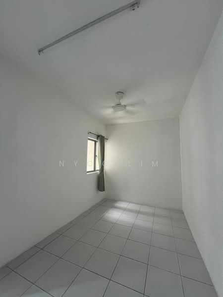 Kondominium untuk Disewa di Residensi Sateria - Nyco Lim - Interior - PropertyGuru.com.my