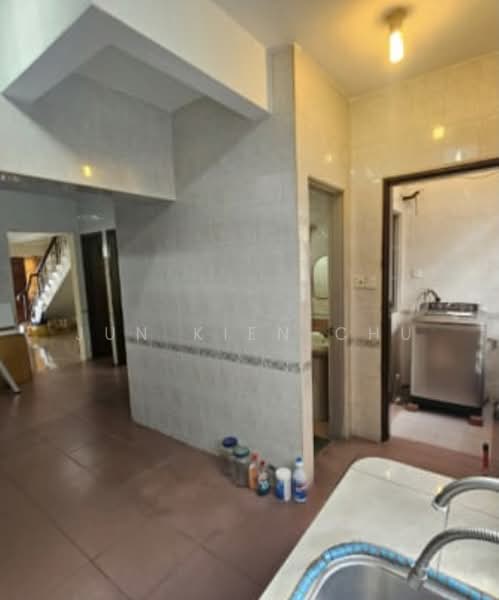 Rumah Teres 2 Tingkat untuk Dijual di Pandan Indah (Ampang) - Jun Kien Chu - Kitchen - PropertyGuru.com.my