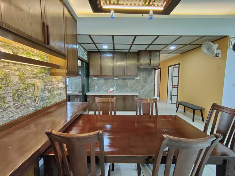 Servis Apartment untuk Disewa di You Residences @ You City - Nyco Lim - Dining Room - PropertyGuru.com.my