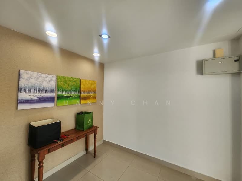 Rumah Teres 2 Tingkat untuk Dijual di Taman Putra Prima (Puchong) - Danny Chan - Entrance - PropertyGuru.com.my