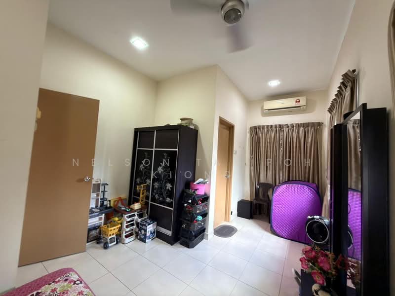 2-storey Terraced House for Sale in Taman Seri Austin (Tebrau) - Nelson Tan Poh Kiong - Bedroom - PropertyGuru.com.my