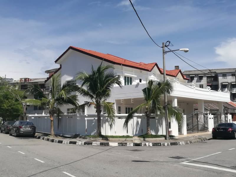 2-storey Terraced House for Sale in Kampung Baru Batu Maung (Batu Maung) - Xinnee . - Exterior - PropertyGuru.com.my