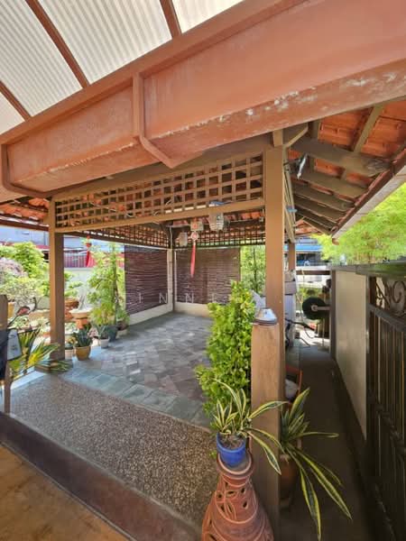 1.5-storey Terraced House for Sale in Taman Iping (Batu Maung) - Xinnee . - Exterior - PropertyGuru.com.my