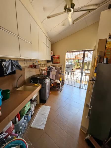 1.5-storey Terraced House for Sale in Taman Iping (Batu Maung) - Xinnee . - Interior - PropertyGuru.com.my