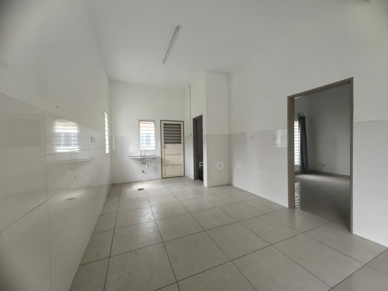 2-storey Terraced House for Sale in Kota Bayuemas (Klang) - Ivy Por - Kitchen - PropertyGuru.com.my