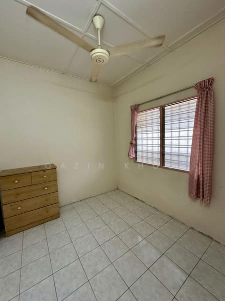 1-storey Terraced House for Sale in New Pasir Puteh (Ipoh) - Qazin Khoo - Bedroom - PropertyGuru.com.my