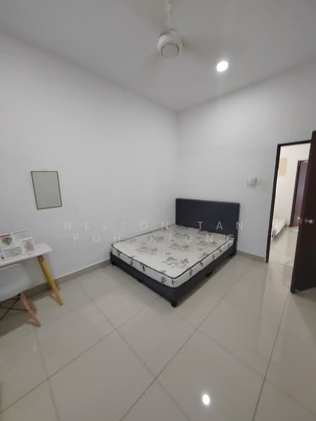 Cluster House for Sale in Nusantara Prima (Gelang Patah) - Nelson Tan Poh Kiong - Bedroom - PropertyGuru.com.my
