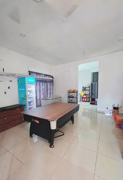 Cluster House for Sale in Nusantara Prima (Gelang Patah) - Nelson Tan Poh Kiong - Living Room - PropertyGuru.com.my
