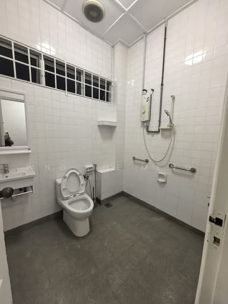 Rumah Berkembar untuk Disewa di Perling (Skudai) - Ang Wee Meng - Bathroom - PropertyGuru.com.my