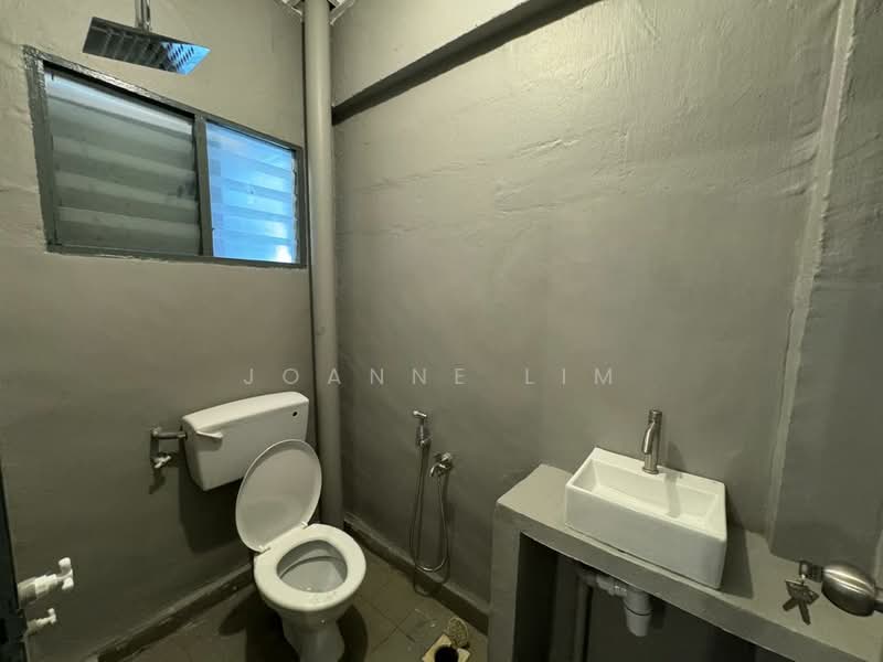 Flat for Rent at Taman Merdeka - Joanne Lim - Bathroom - PropertyGuru.com.my