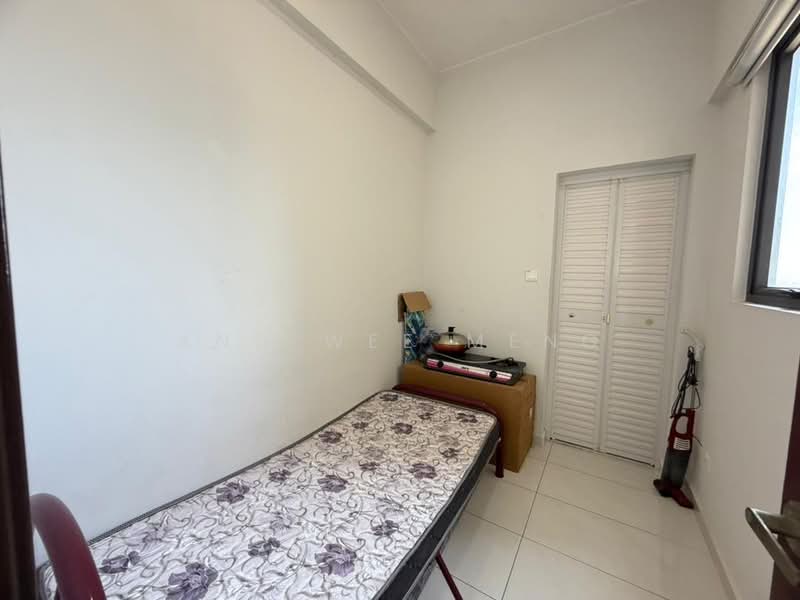 Condominium for Rent at Royal Strand @ Country Garden Danga Bay - Ang Wee Meng - Bedroom - PropertyGuru.com.my