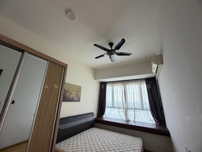 Condominium for Rent at Royal Strand @ Country Garden Danga Bay - Ang Wee Meng - Bedroom - PropertyGuru.com.my