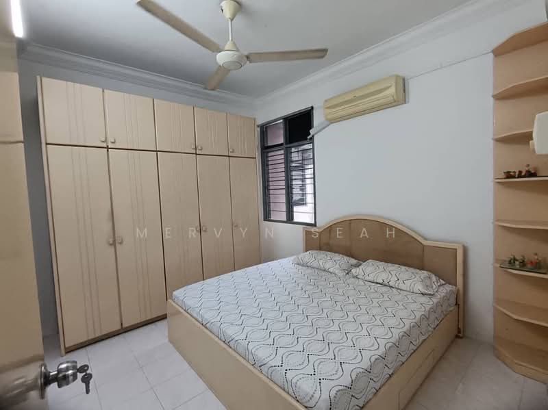Flat for Sale at Taman Mas - Mervyn Seah - Bedroom - PropertyGuru.com.my