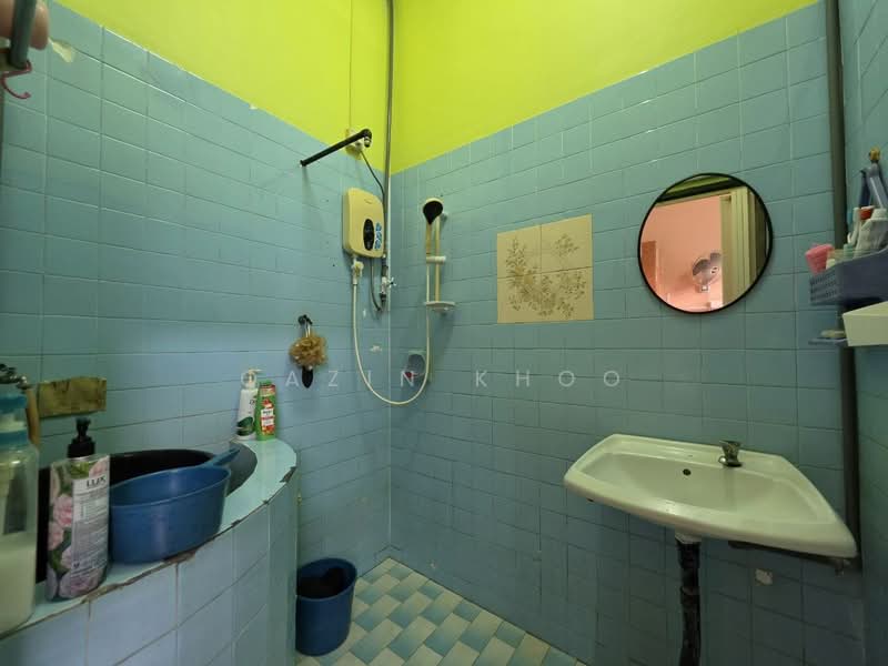 Bungalow for Rent in Jelapang (Ipoh) - Qazin Khoo - Bathroom - PropertyGuru.com.my