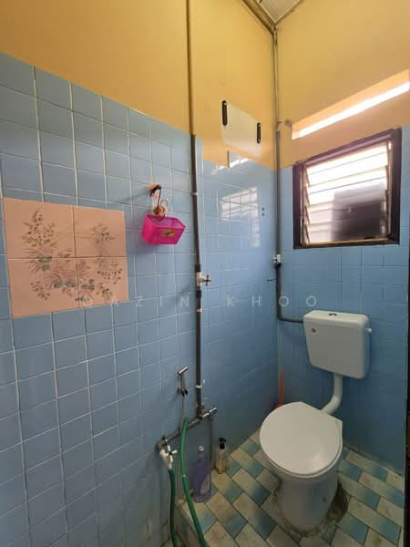 Bungalow for Rent in Jelapang (Ipoh) - Qazin Khoo - Bathroom - PropertyGuru.com.my