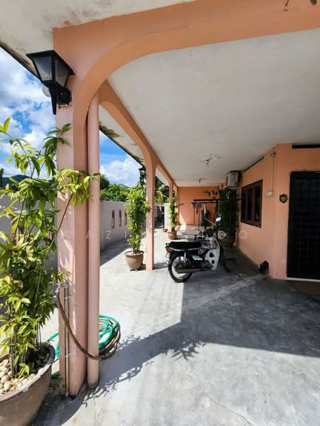 Bungalow for Rent in Jelapang (Ipoh) - Qazin Khoo - Exterior - PropertyGuru.com.my