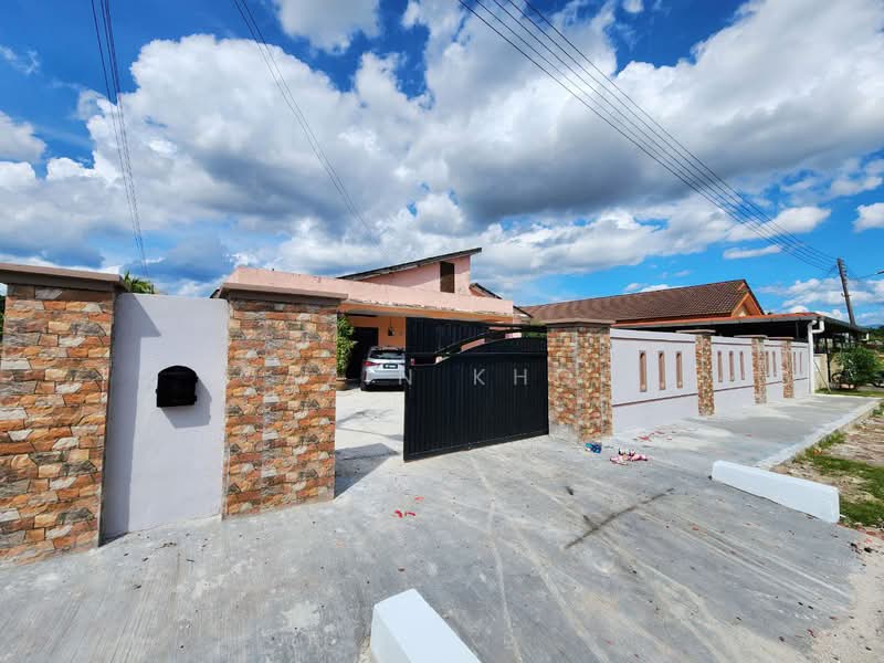 Bungalow for Rent in Jelapang (Ipoh) - Qazin Khoo - Exterior - PropertyGuru.com.my