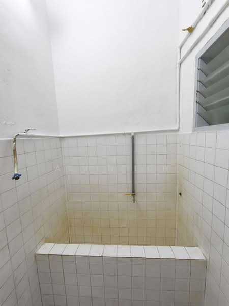 2-storey Terraced House for Sale in Seremban (Negeri Sembilan) - Alvin Loh - Bathroom - PropertyGuru.com.my