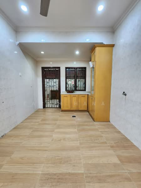 Rumah Teres 2.5 Tingkat untuk Dijual di Putrajaya (Putrajaya) - Farah Hanan - Kitchen - PropertyGuru.com.my